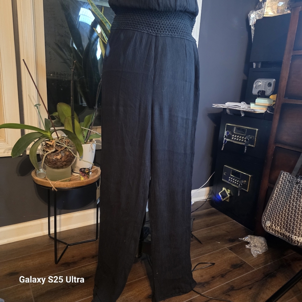 Elegant Black Strapless Jumpsuit - Picture 6 of 7